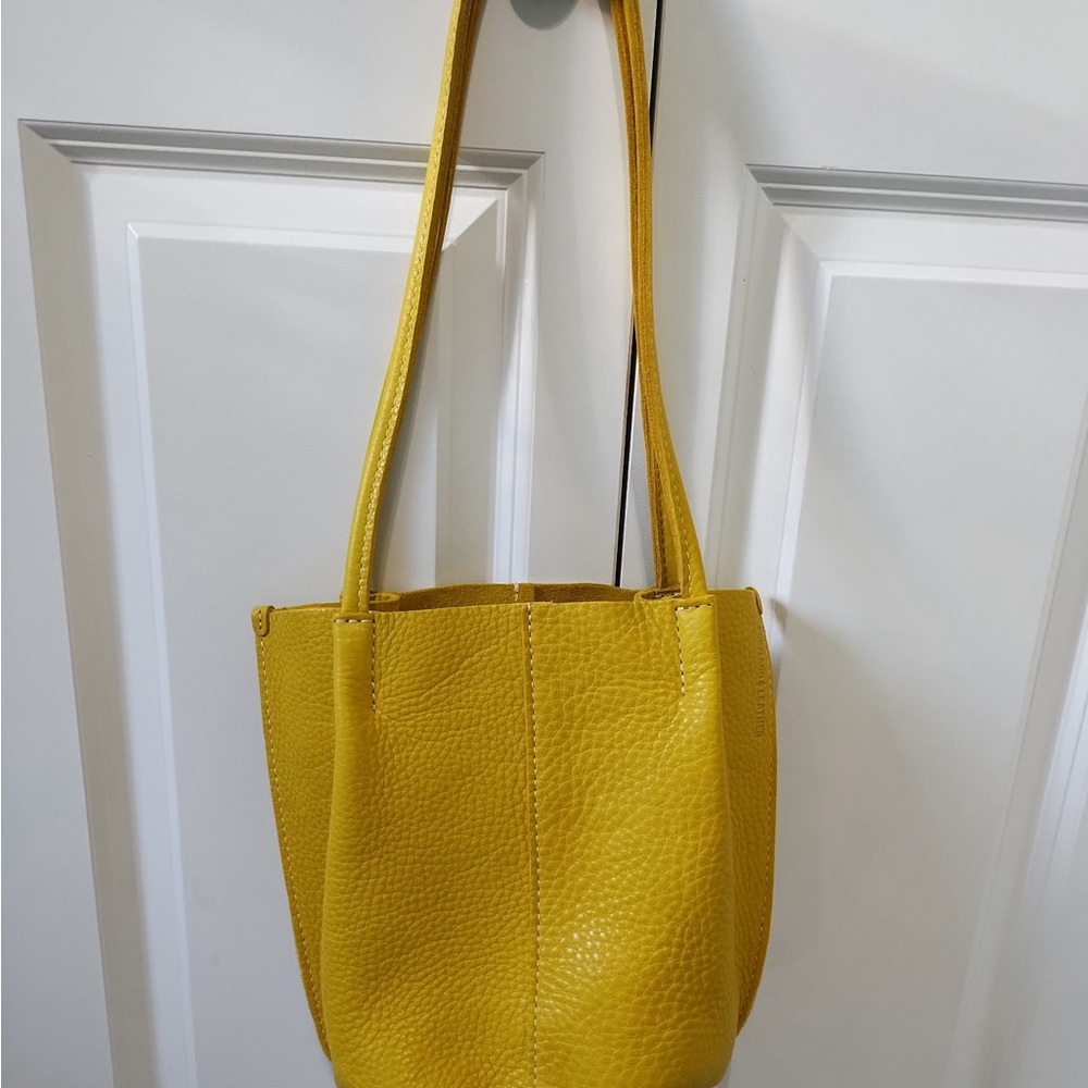 Portland Leather Yellow Shoulder Bag